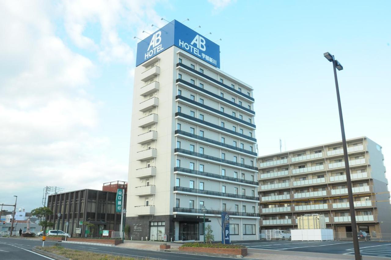 AB Hotel Ubeshinkawa Buitenkant foto